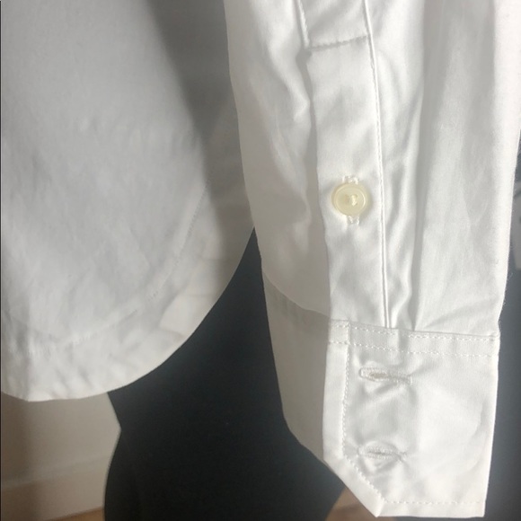 Button down - Picture 4 of 4